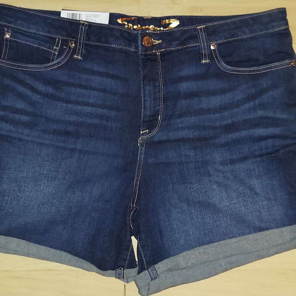 Seven7 Rolled Cuff Denim Shorts NWT Size 16 Weekend Short